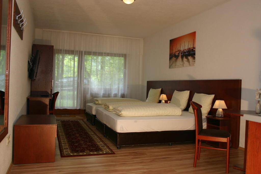 Apartment Traube Bad Urach Ruang foto